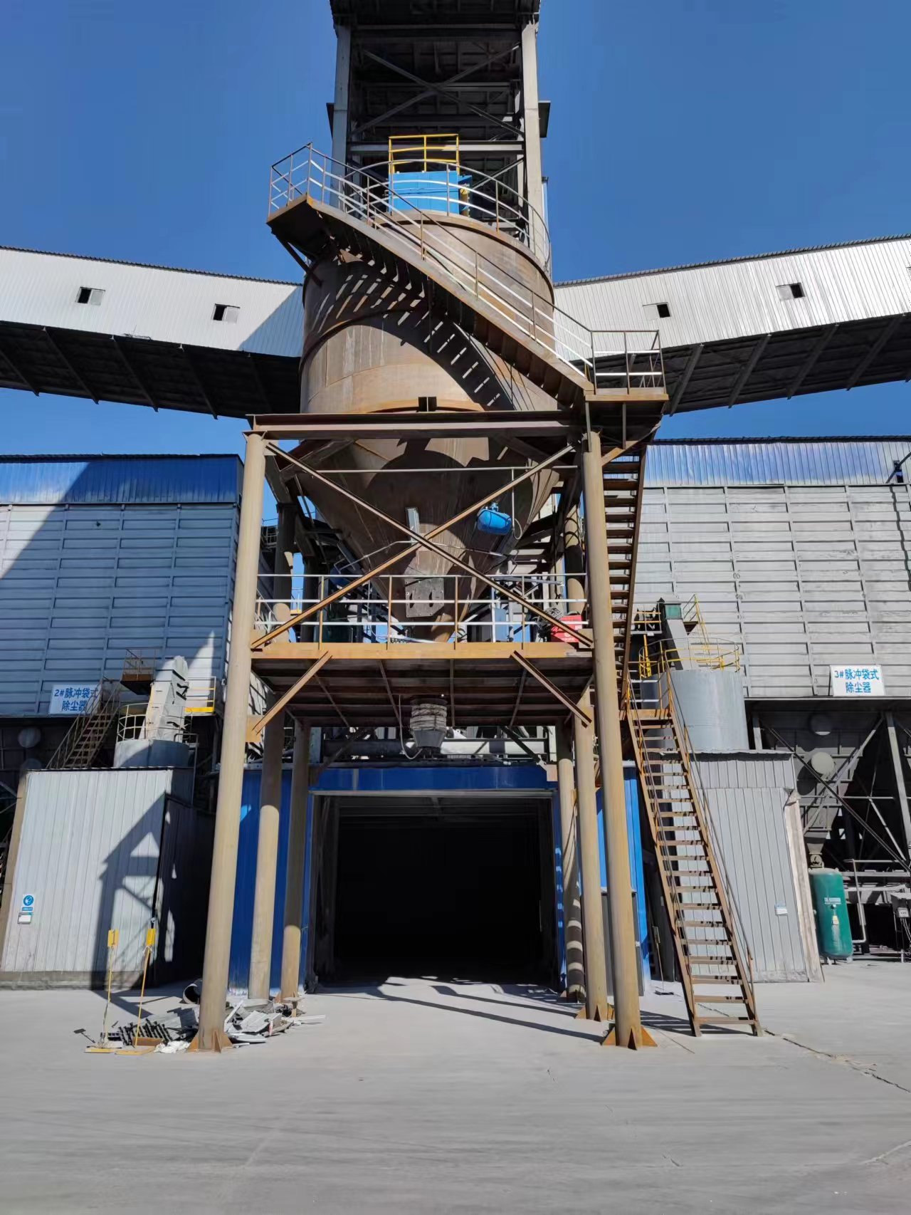 料倉(cāng).jpg 料倉(cāng).jpg